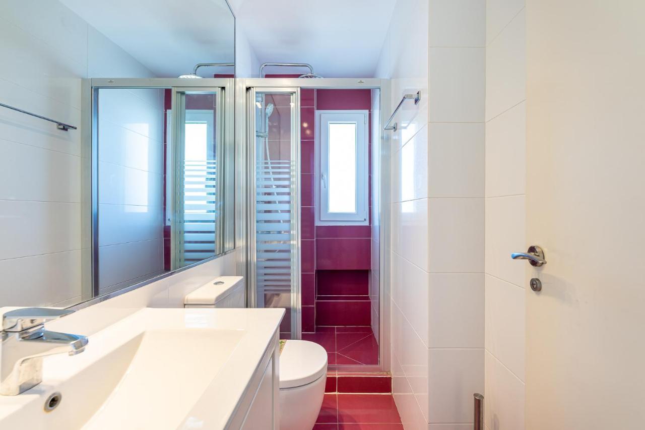 797 Holiday Rentals - Amplio Piso Con Terraza En Primera Linea De Playa Торремолинос Экстерьер фото