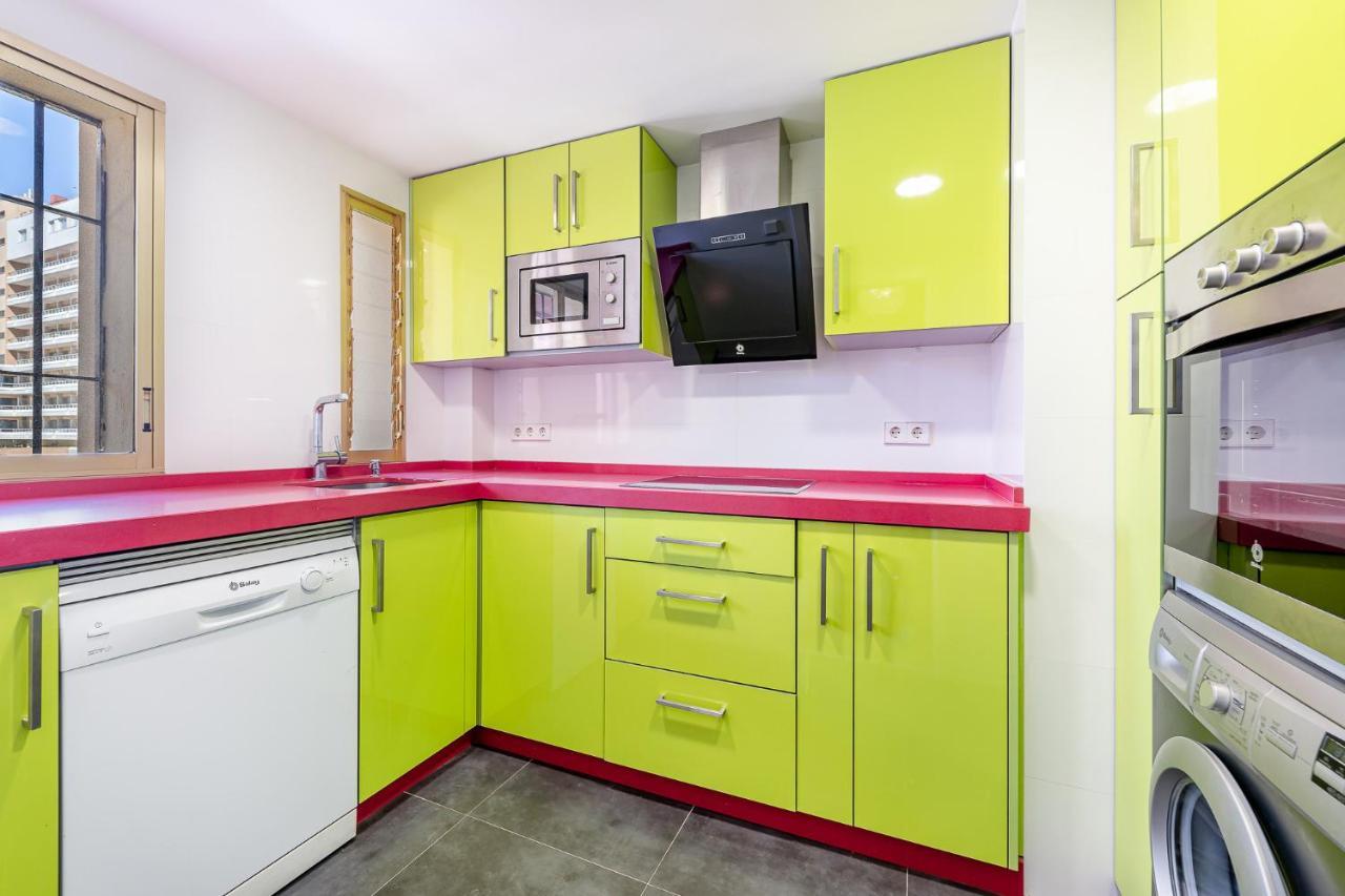 797 Holiday Rentals - Amplio Piso Con Terraza En Primera Linea De Playa Торремолинос Экстерьер фото